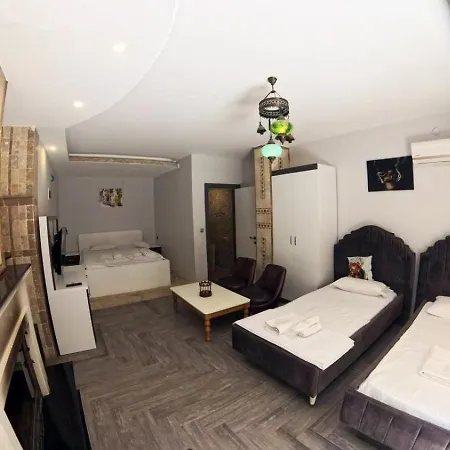 Stonehousefoca Hotel *