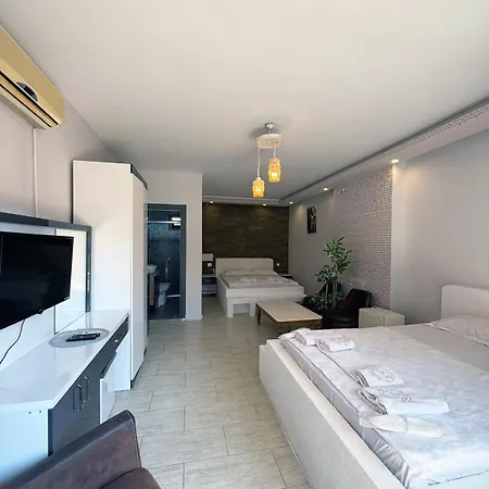 Stonehousefoca Hotel *