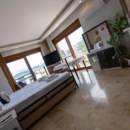 Stonehousefoca Hotel
